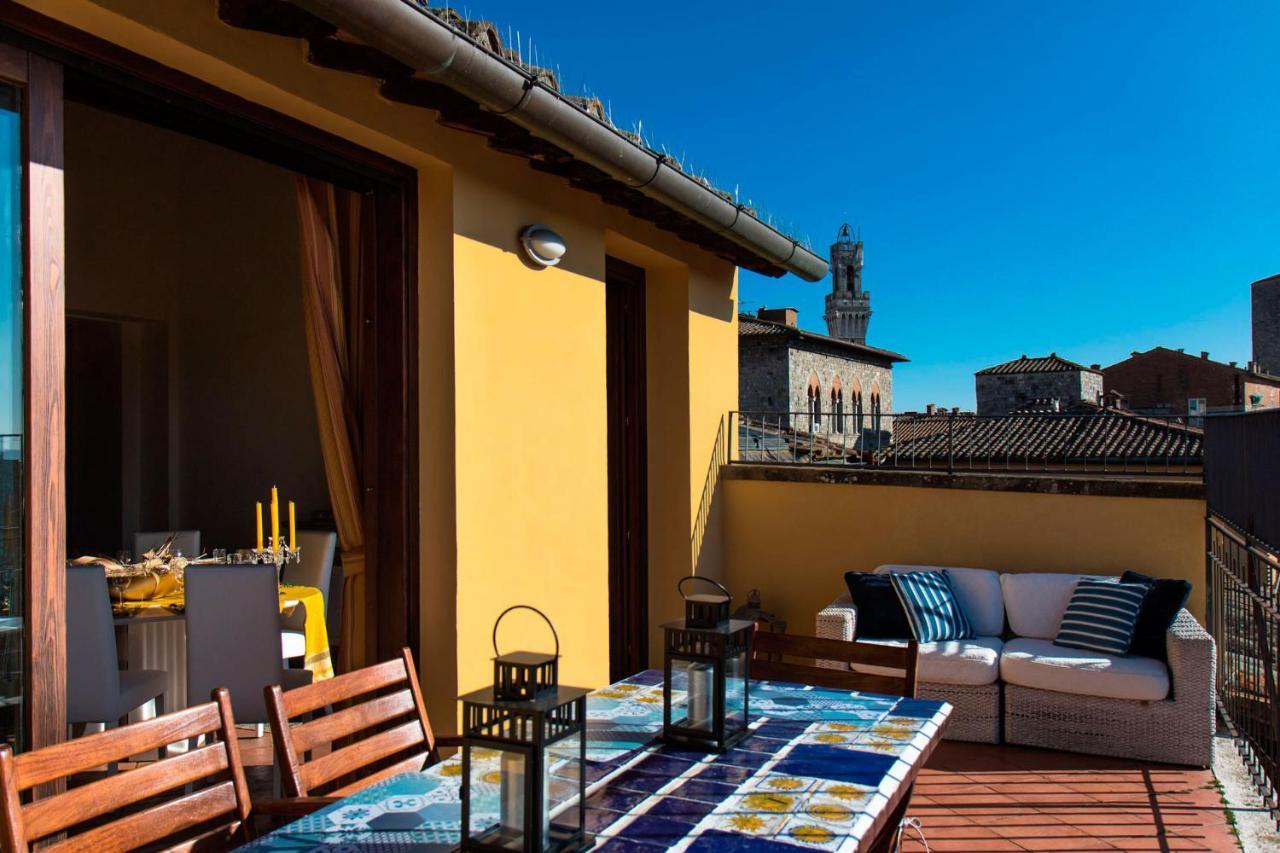 シエーナLa Terrazza Sul Duomoアパートメント エクステリア 写真